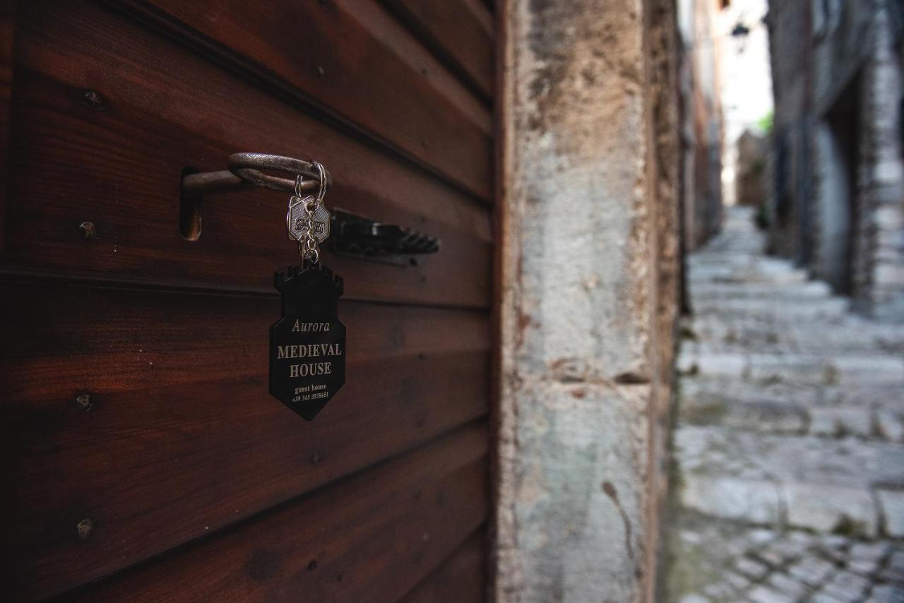 Aurora Medieval House Sermoneta Kültér fotó