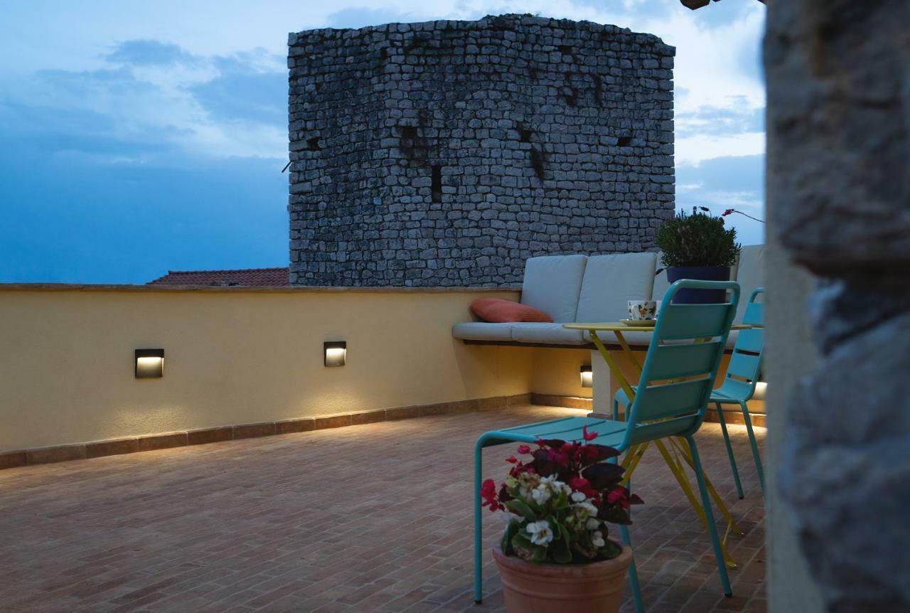 Aurora Medieval House Sermoneta Kültér fotó